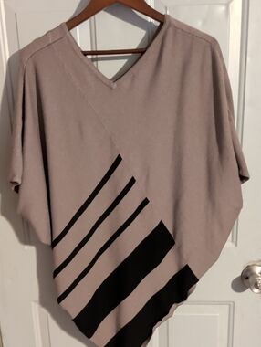 Karissa & Me Taupe V-Neck Tunic with Black Diagonal Stripe Detail